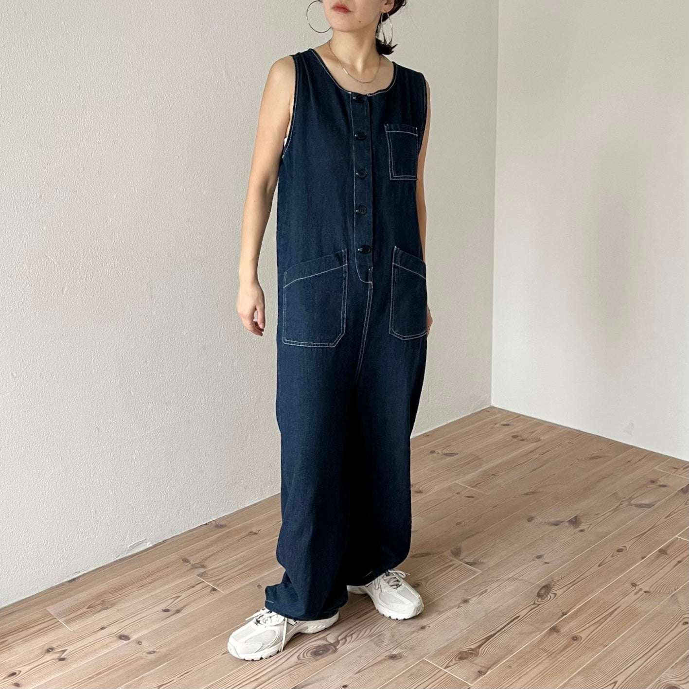 フリーサイズ展開でした[APSTUDIO]. Denim all in one