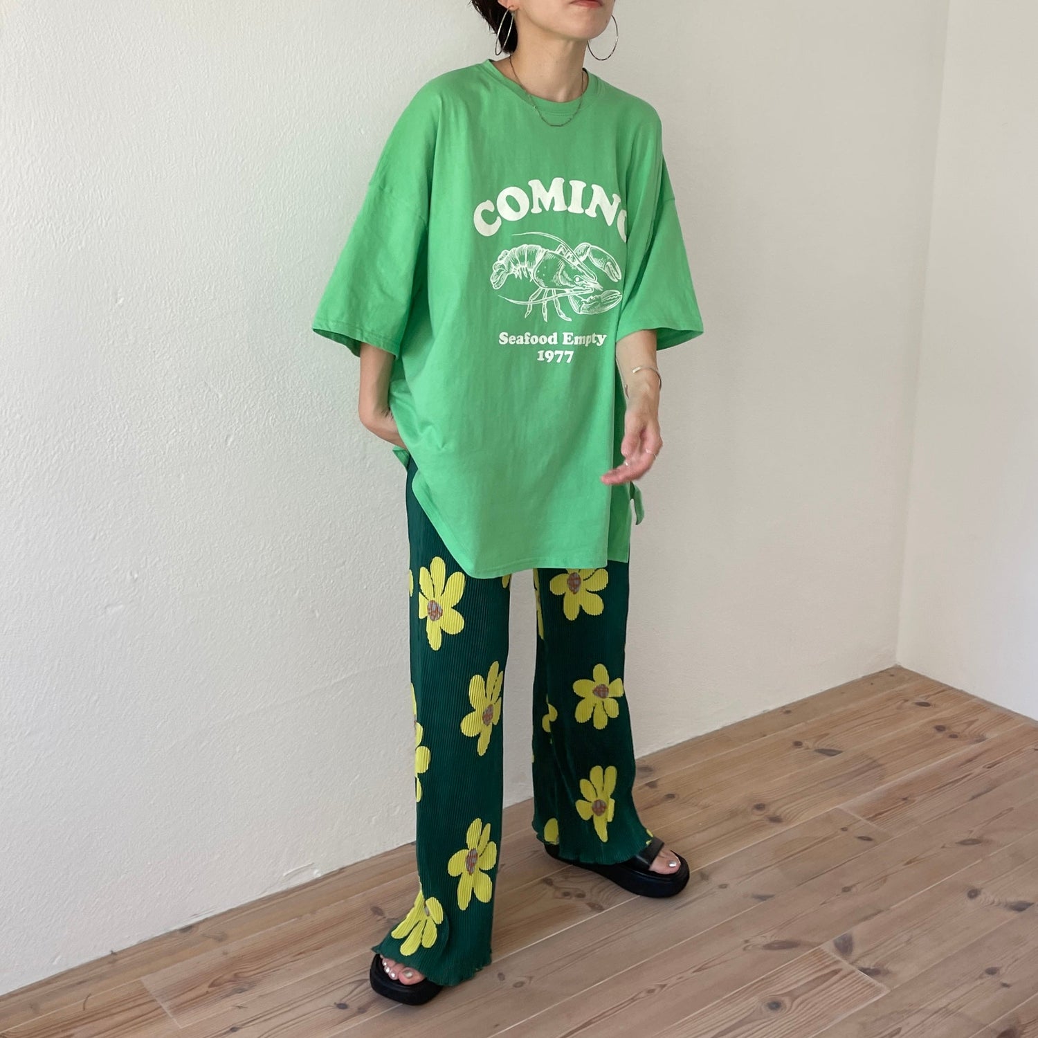 【SAMPLE】relax flower pleats pants / green