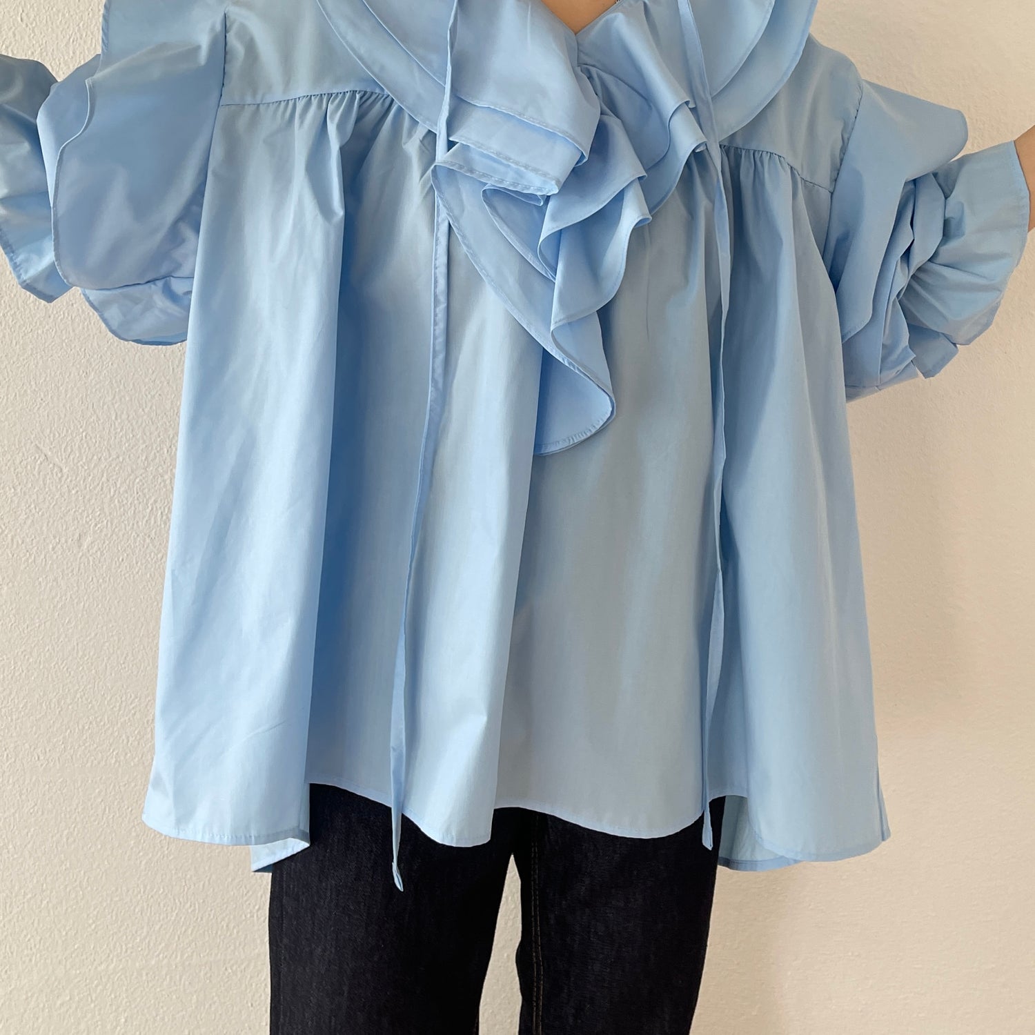 big collar frill blouse / sky blue （ビッグカラーフリルブラウス