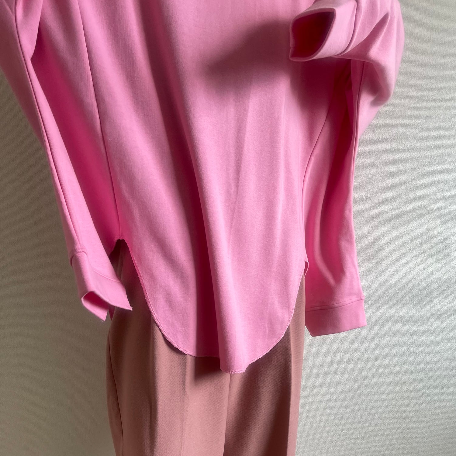 asymmetry design sweat / pink