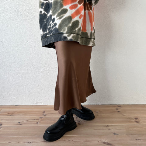 【SAMPLE】style up relax satin mermaid skirt / brown