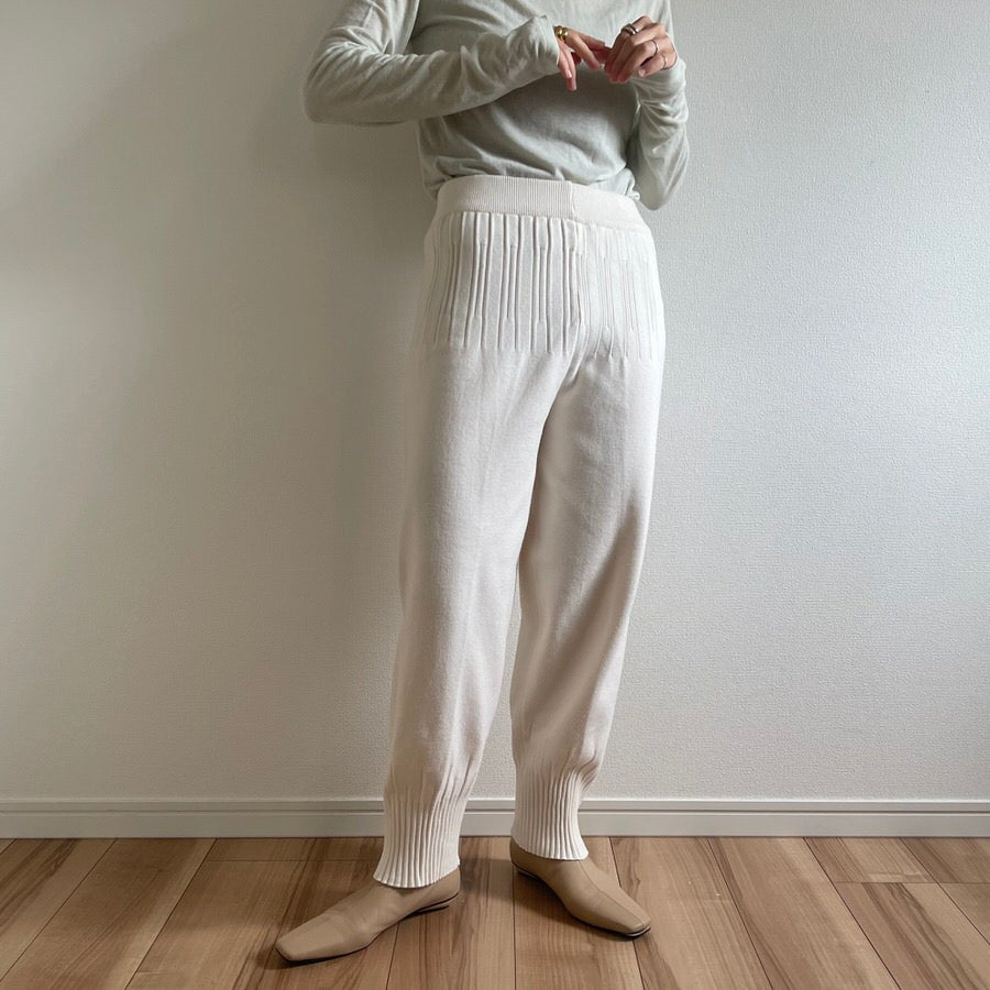 relax knit pants / ivory （リラックスニットパンツ） | wee9s