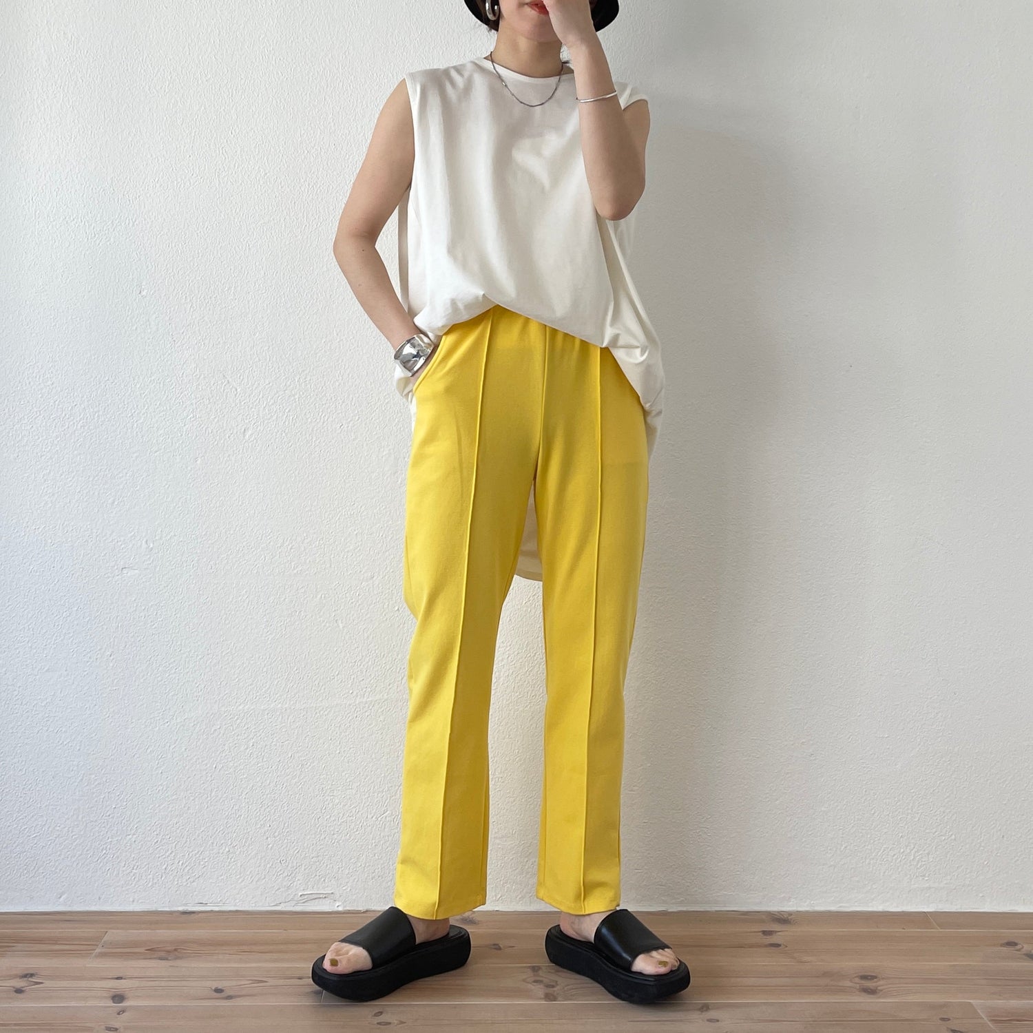 【SAMPLE】center line relax sweat pants / yellow