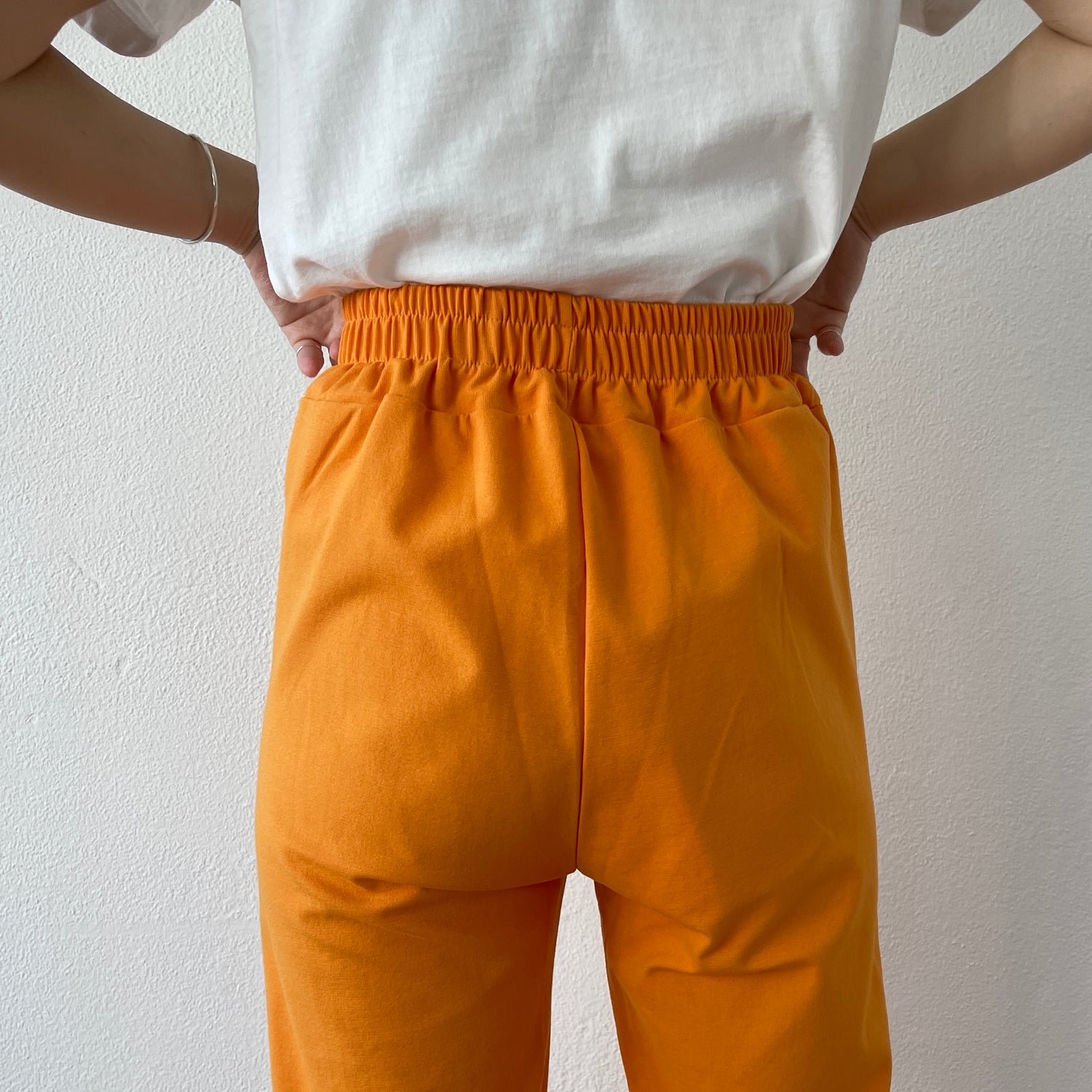 center line relax sweat pants / orange