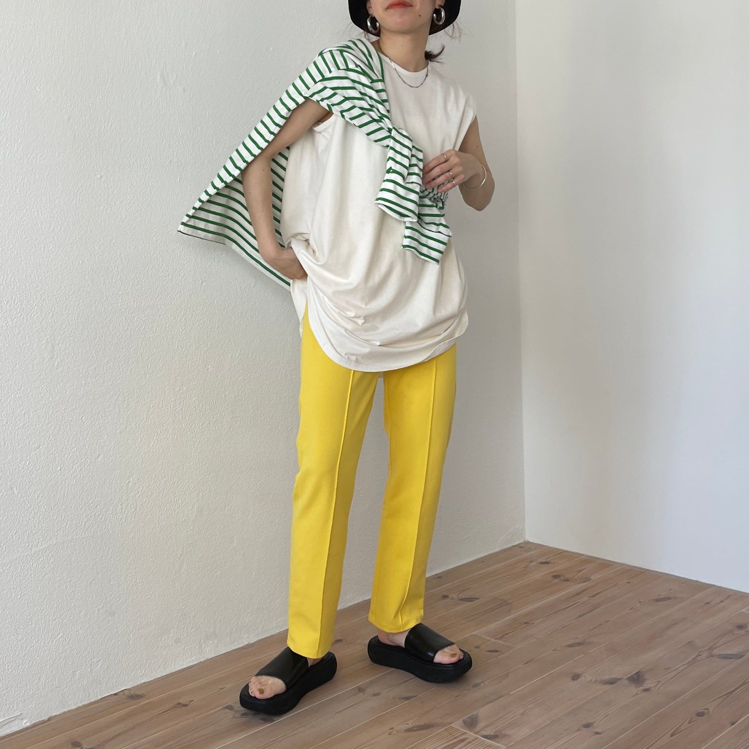 【SAMPLE】center line relax sweat pants / yellow