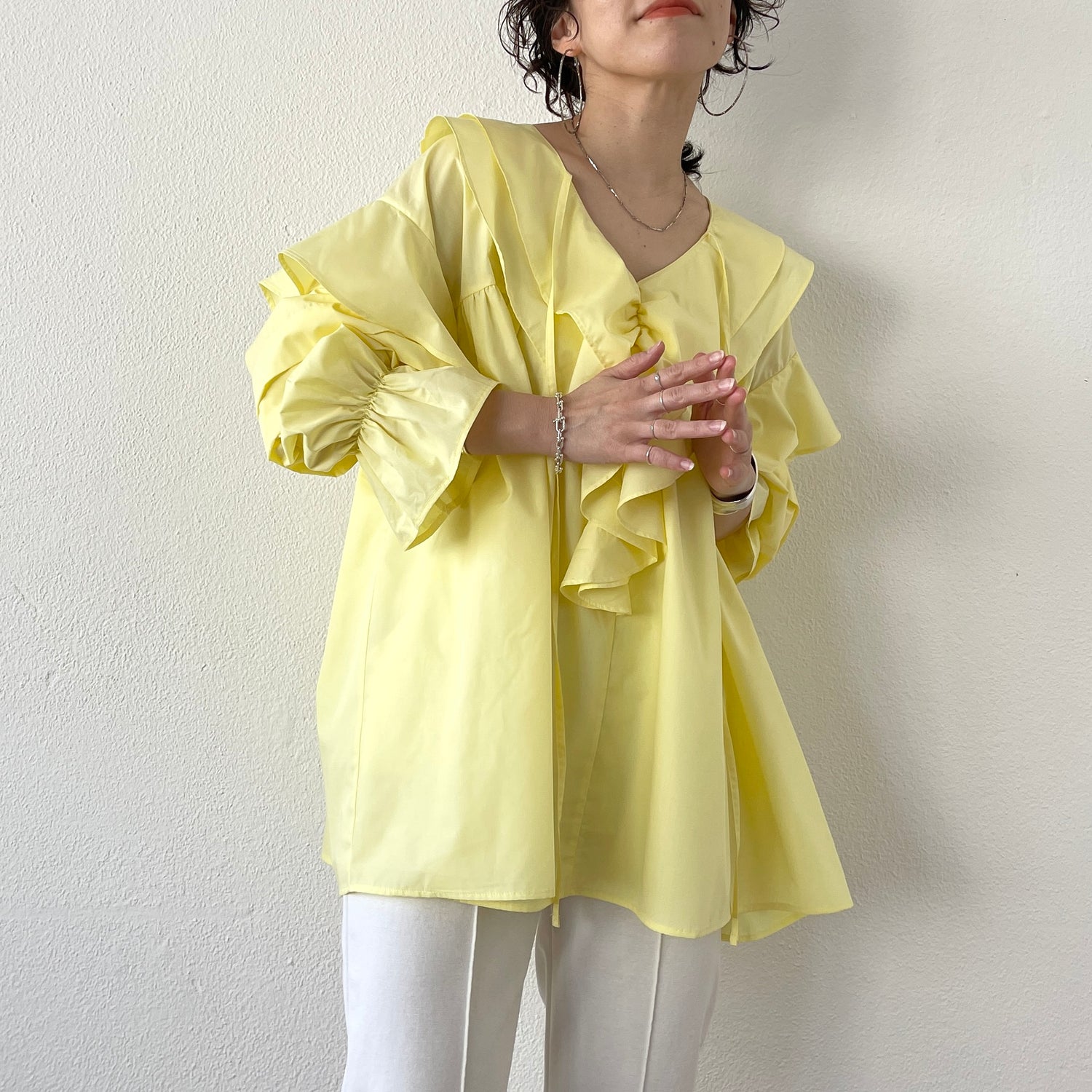 big collar frill blouse / light yellow