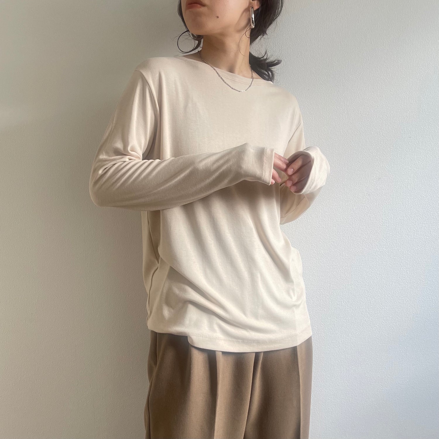smooth touch daily tee / beige