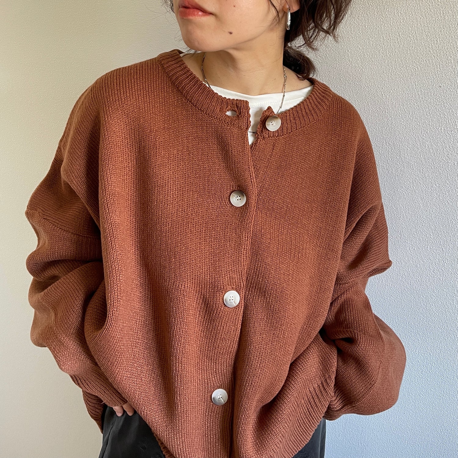 over size knit cardigan / brown