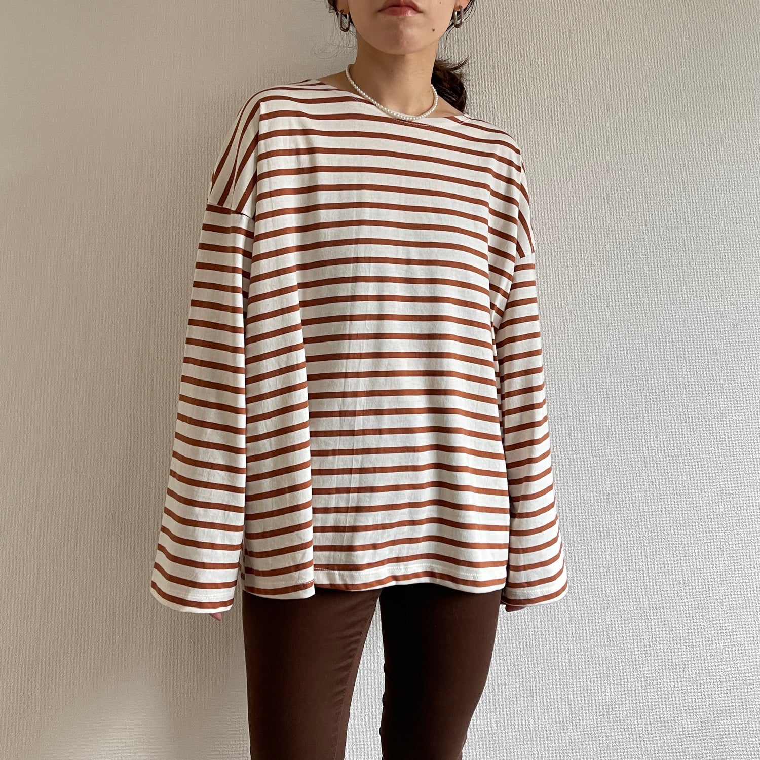 over size border tee / brown