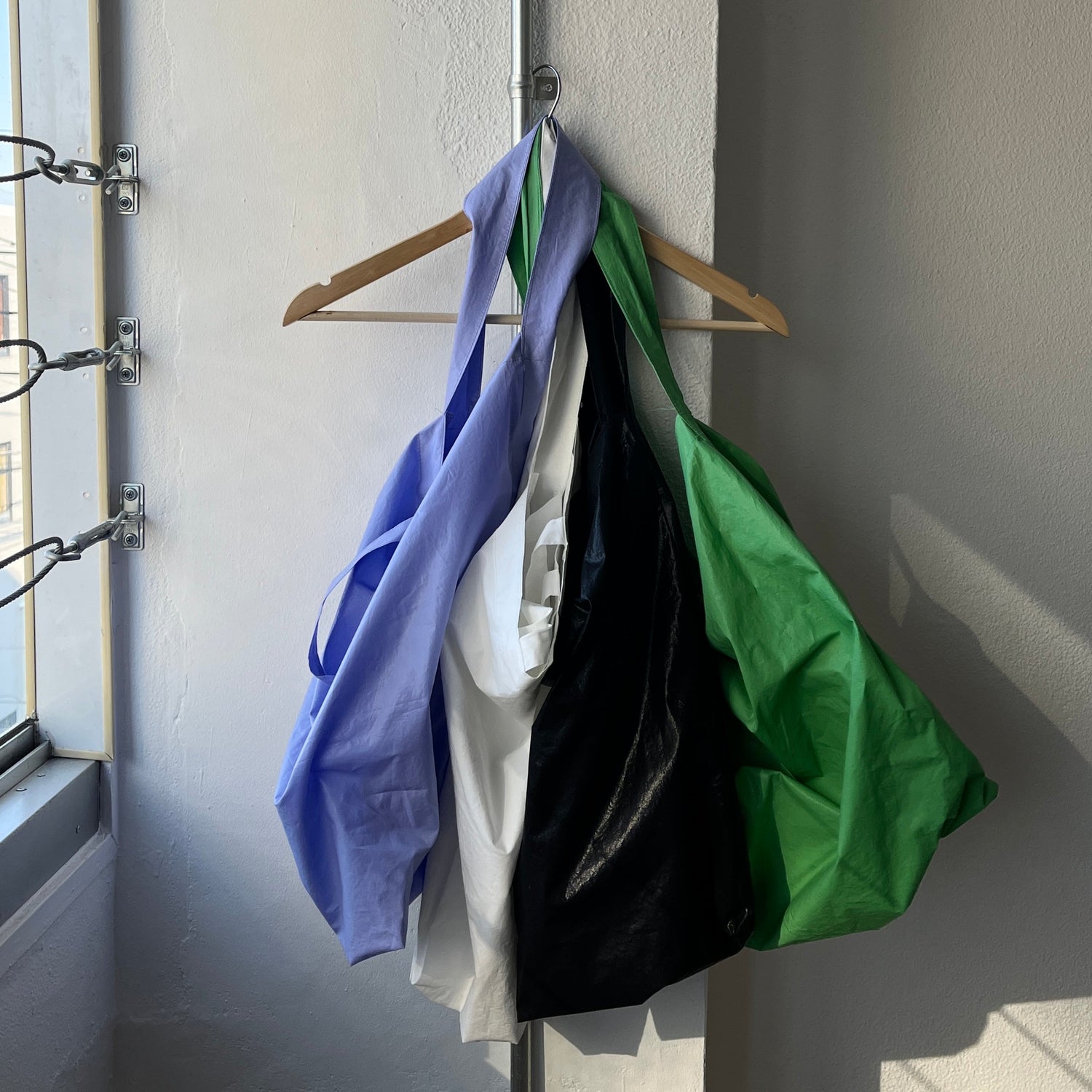 【SAMPLE】2way wide shoulder tote bag（blackのみ）