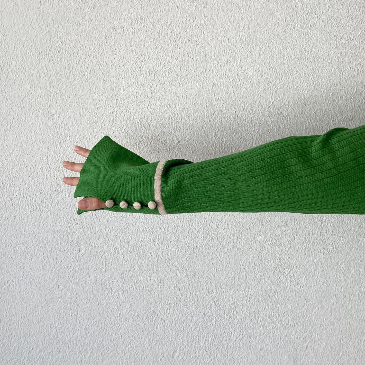 flare sleeve linen like knit po / green