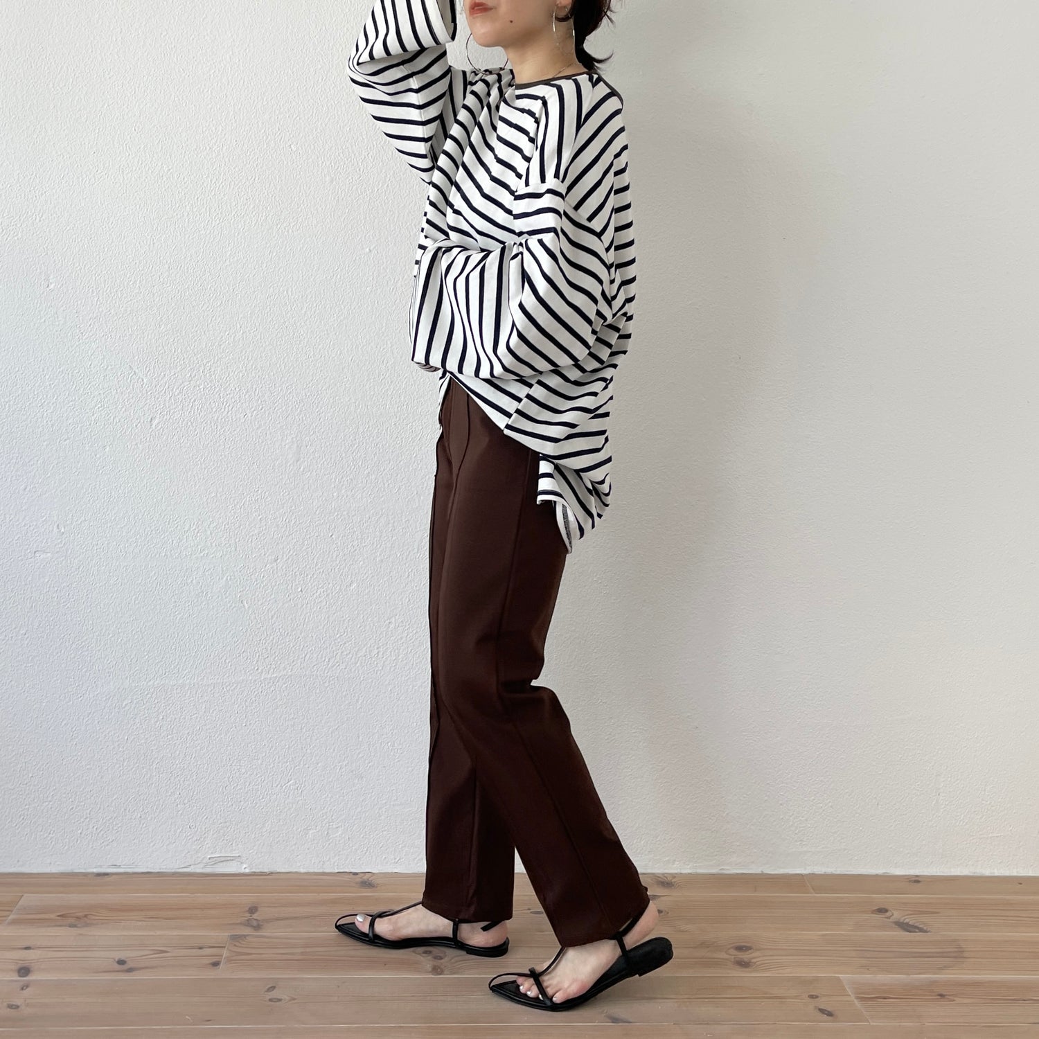 center line relax sweat pants / brown