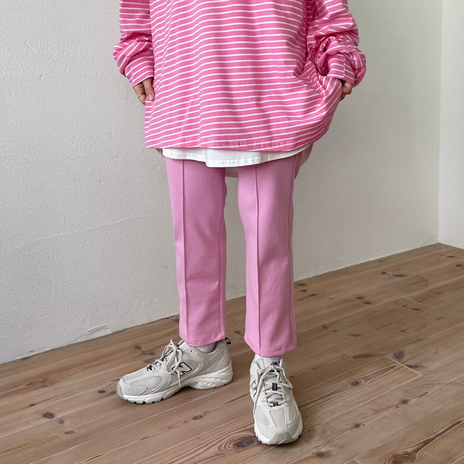 【SAMPLE】center line relax sweat pants / baby pink