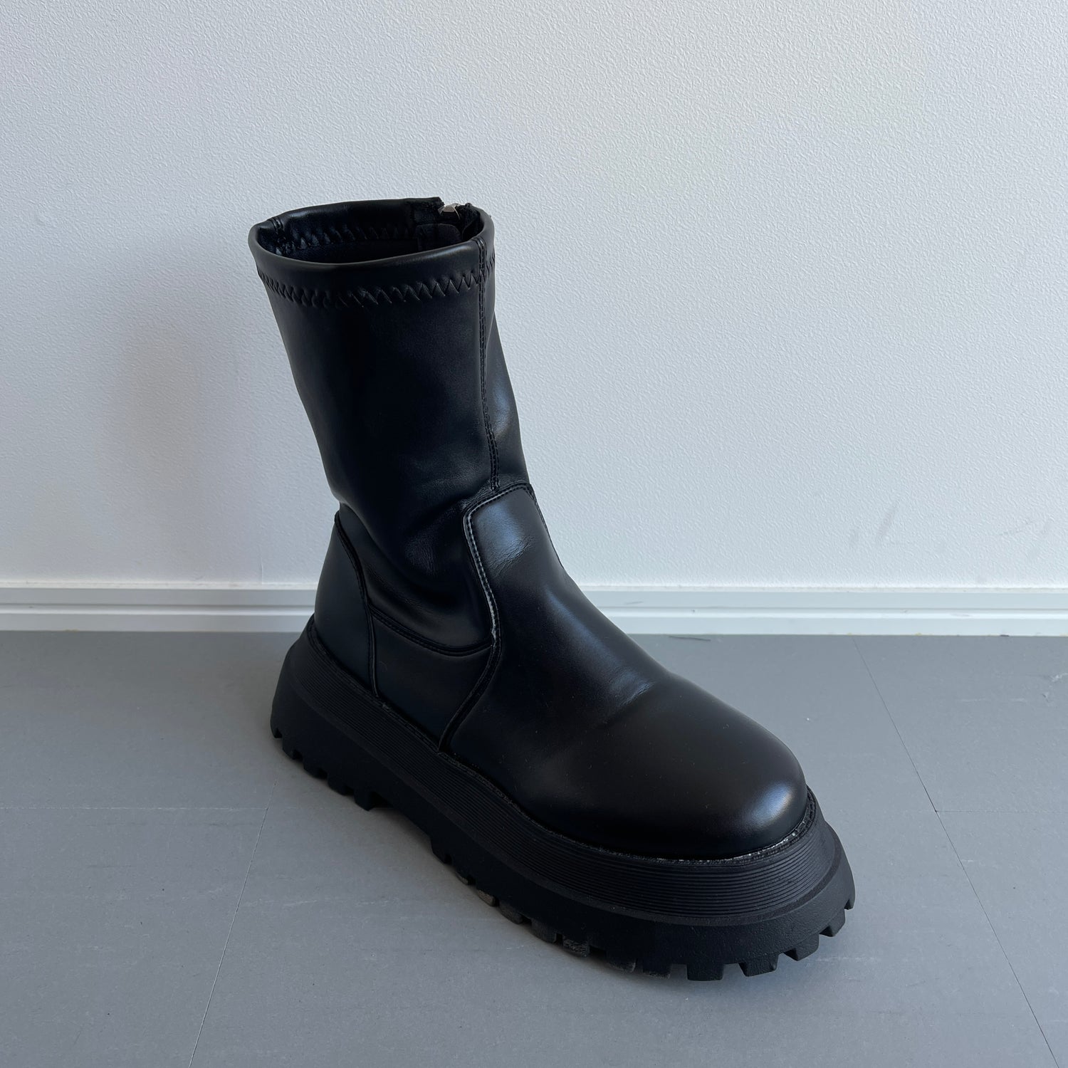 soft touch volume sole middle boots | wee9s | ウィークス