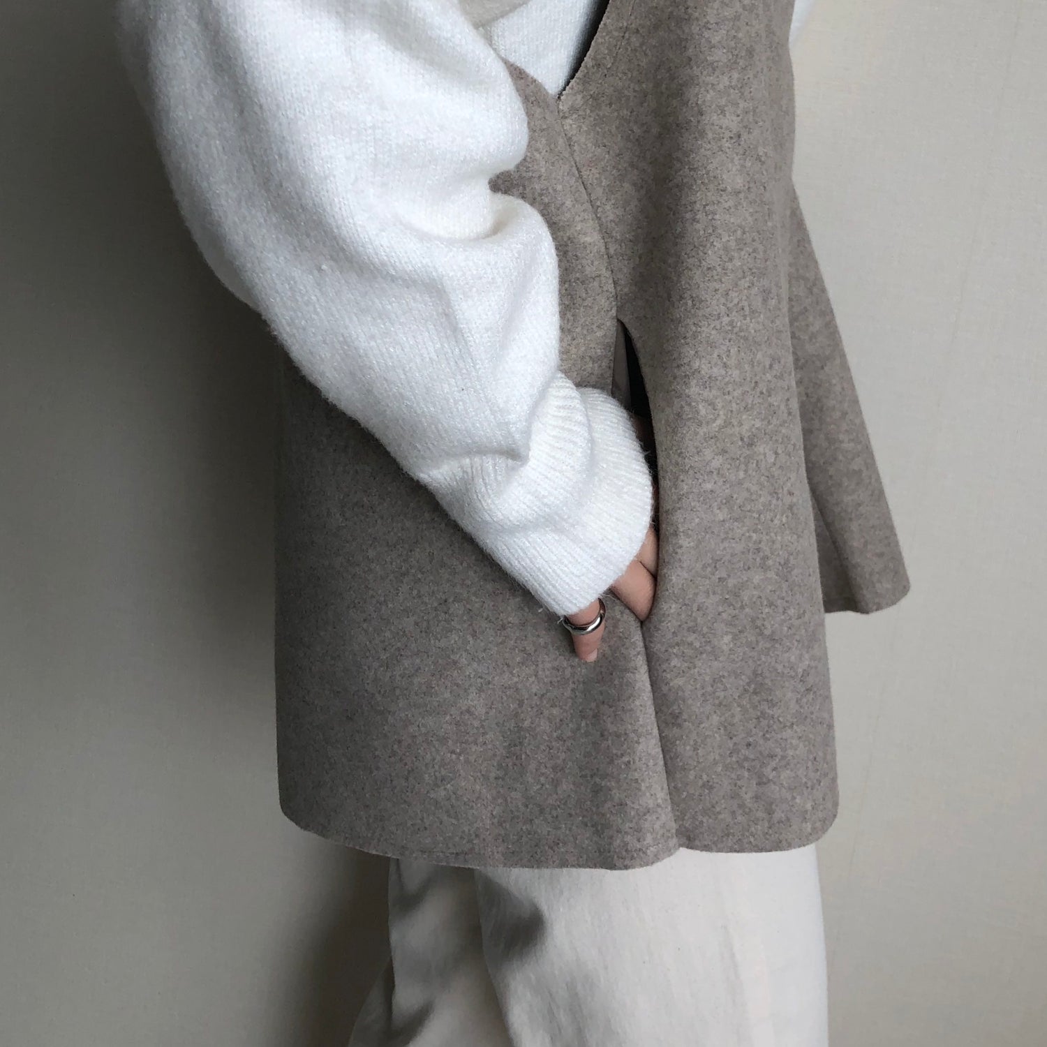 wool box vest / beige