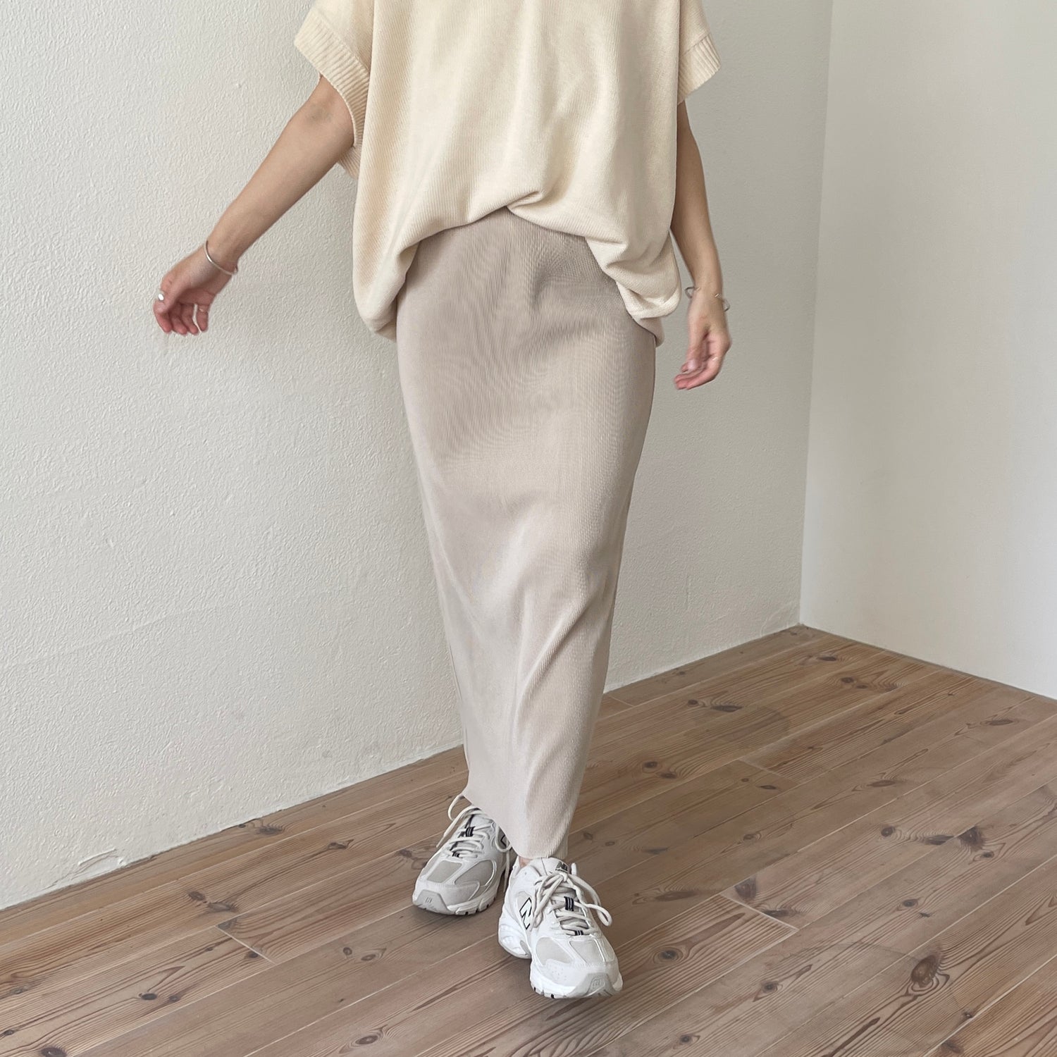 daily daily super stretch pleats skirt / ivory [FREE or LONG]